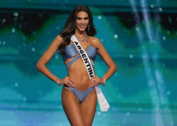 Miss Universe Argentina loses crown after bashing fellow contestants